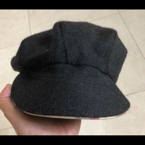 Authentic  Burberry hat size M like new